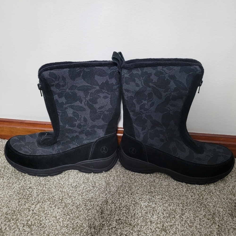 Women's Lands End Black Snow Boots, Size 7